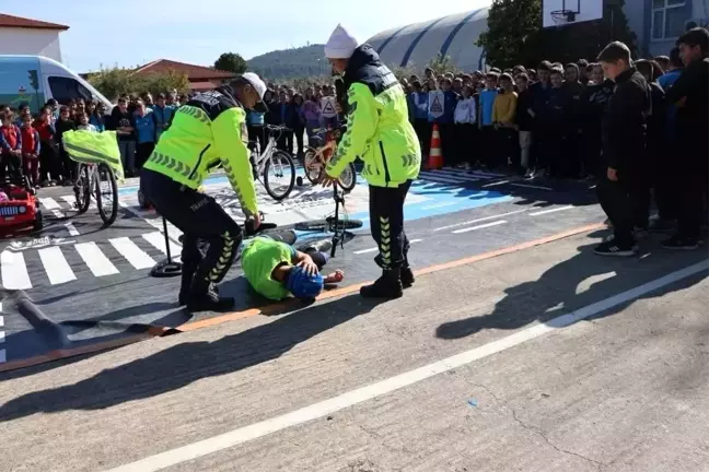 Gazipaşa'da Öğrencilere Trafik Güvenliği Eğitimi