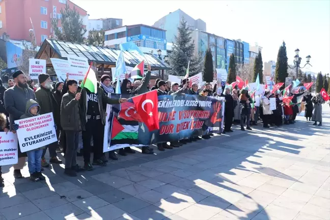 Erzurum'da Sağlık Çalışanları ve Sivil Toplum, Gazze'ye Destek İçin Yürüyüş Düzenledi