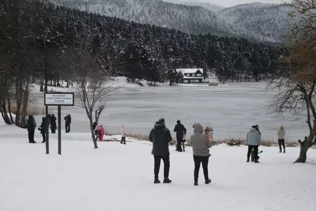 Bolu Gölcük Tabiat Parkı'nda kış keyfi