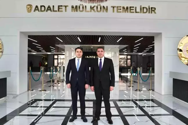 Düzce Adliyesi Modernleşiyor: Vali Aslan'dan Başsavcı Emre'ye Ziyaret