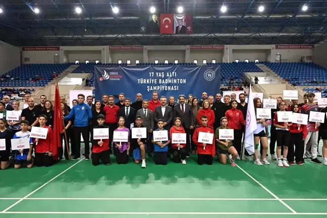 17 Yaş Altı Badminton Türkiye Şampiyonası Eskişehir'de Başladı