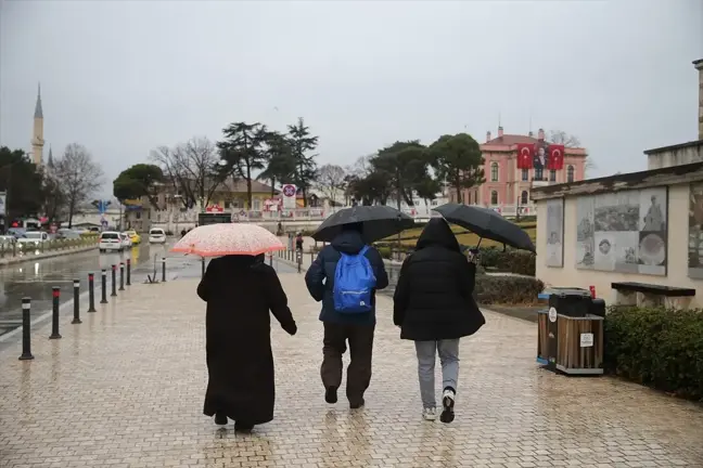 Edirne'de Sağanak Yağış Etkili Oldu