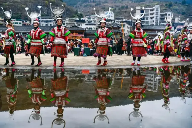 Miao Halkı'ndan Gannangxiang Festivali Kutlamaları