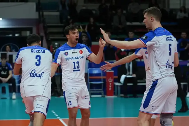 Halkbank, Altekma'yı 3-1 Yenerek Dörtlü Final'e Yükseldi