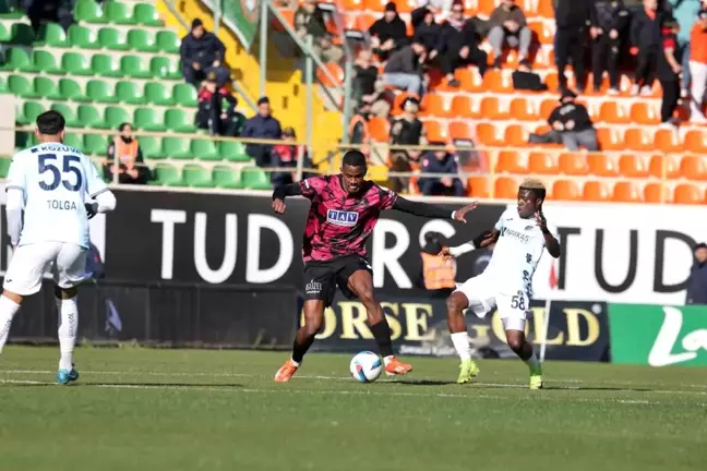 Adana Demirspor, Alanyaspor'u 2-0 Geride Bıraktı