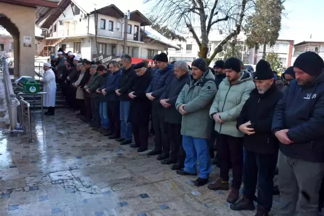 Tırın Kupası Altında Kalarak Hayatını Kaybeden Kazım Yunus Aktaş Son Yolculuğuna Uğurlandı