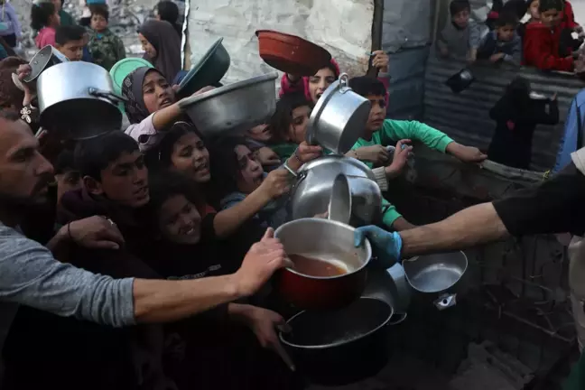 Gazze Şeridi'nde İnsani Durum Kötüleşiyor