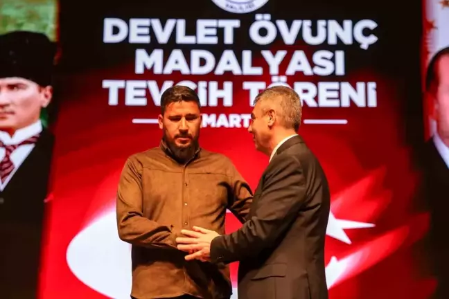 Mersin'de Devlet Övünç Madalyası ve Beratı tevcih töreni