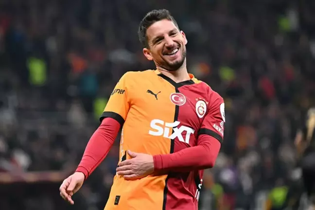 Mertens'e özel törenle vatandaşlık verilecek