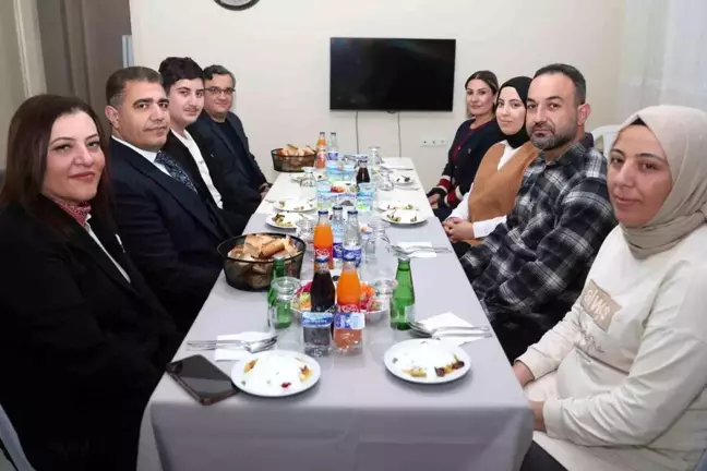 Düzce'de Biner Ailesinin Anlamlı İftar Sofrası