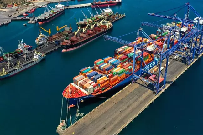 Türkiye dış ticarette yeni bir başarıya imza attı