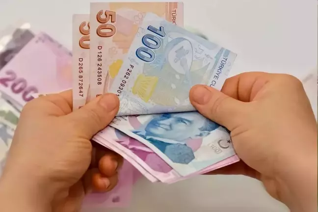 Kamuda yaklaşık 600 bin işçinin zam pazarlığı yarın başlayacak