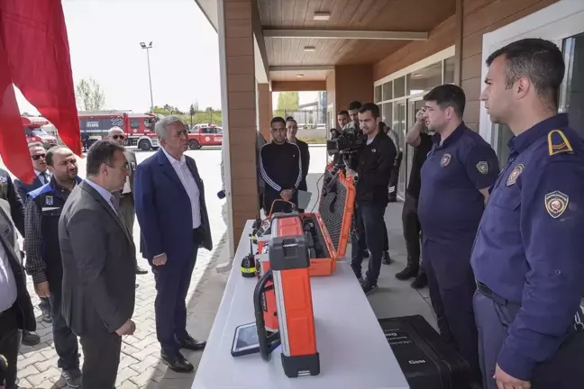 Mansur Yavaş, Afet Eğitim ve Lojistik Merkezi'ni Ziyaret Etti