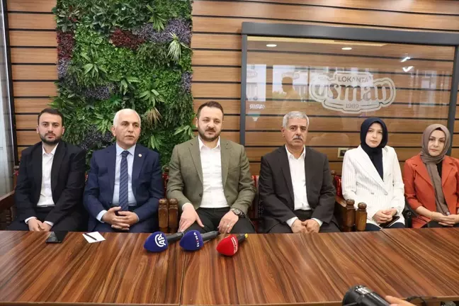 Siirt'te Yerel Yönetimler Toplantısı: Yeni Projeler ve Hizmetler Masaya Yatırıldı