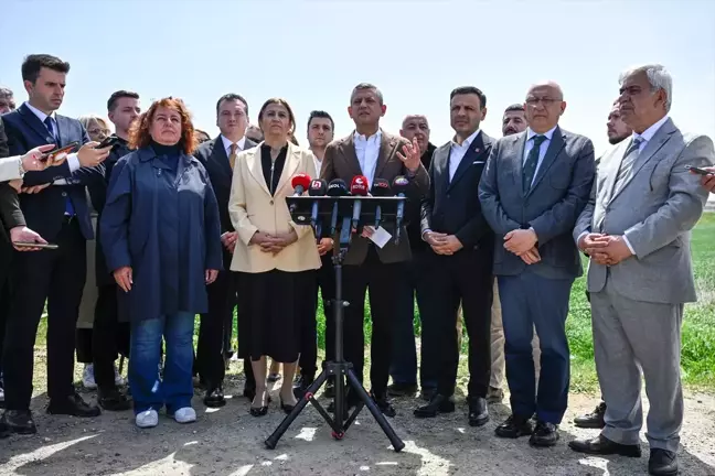 CHP Lideri Özgür Özel'den Ekrem İmamoğlu'na Destek Ziyareti