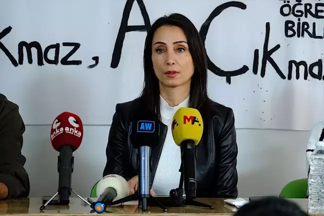 DEM Parti Eş Genel Başkanı Hatimoğulları, Van'da Gençlerle Buluştu