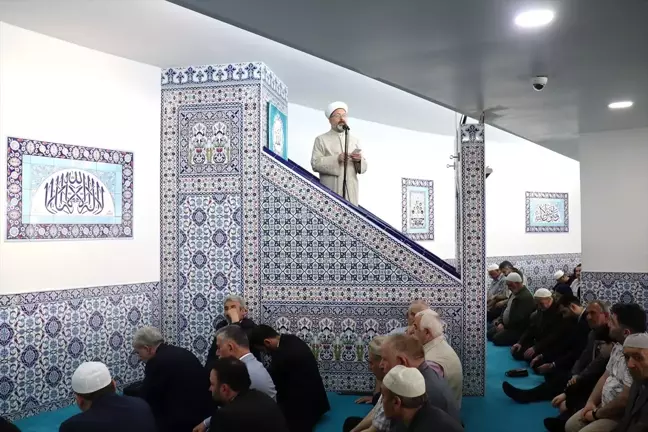 Diyanet İşleri Başkanı Erbaş, Avusturya'da Hutbe Verdi