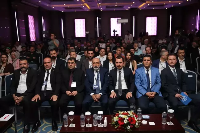 Diyarbakır'da Dijital Dönüşüm Konferansı Düzenlendi