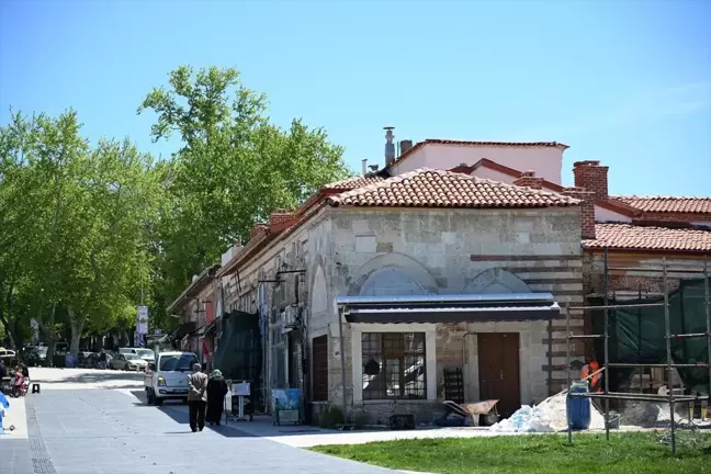 Edirne'de Tarihi Havlucular Hanı ve Mezit Bey Hamamı'nın Restorasyonu Devam Ediyor