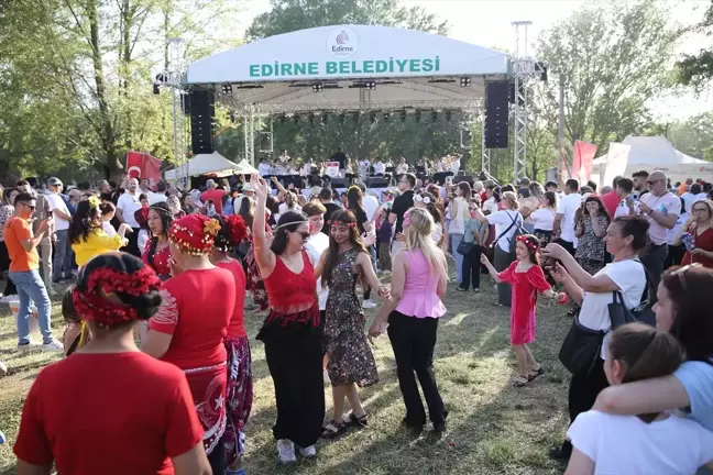 Edirne'de Kakava ve Hıdırellez Şenlikleri Coşkuyla Devam Ediyor