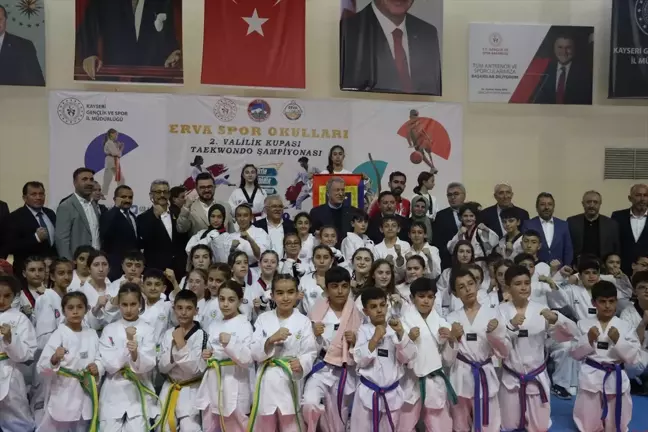 Kayseri'de 2. Valilik Kupası Tekvando Şampiyonası Açılış Töreni Yapıldı