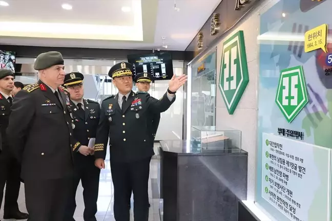 Genelkurmay Başkanı Metin Gürak Güney Kore'de Resmi Ziyarette Bulundu