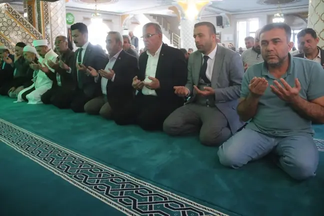 Hatay'da Yıkılan Camiler Yeniden İbadete Açıldı