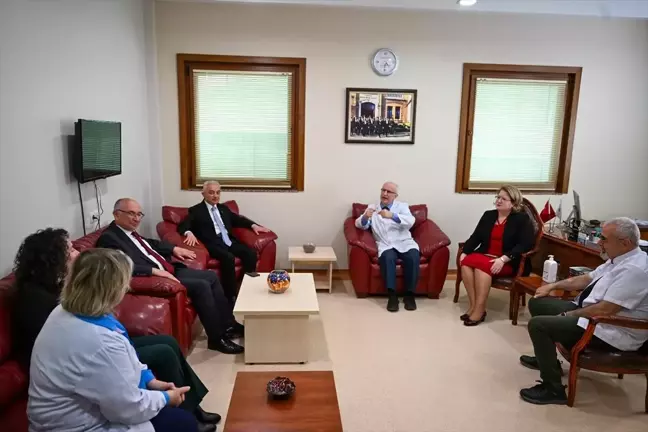 Kırklareli Valisi Uğur Turan, Özel Hastaneleri Ziyaret Etti