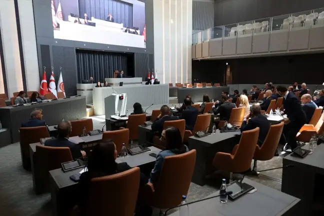 KKTC Cumhuriyet Meclisi Yeni Binada İlk Toplantısını Yaptı