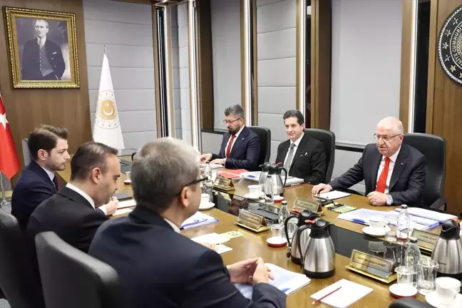 Milli Savunma Bakanı Güler, Sanayi ve Teknoloji Bakanı Kacır ile görüştü