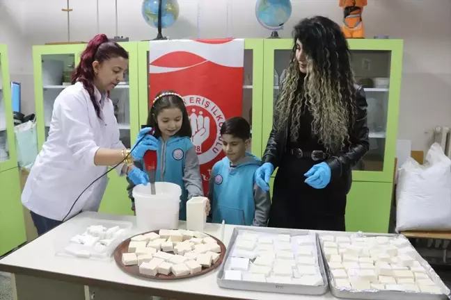 Malatya'da Öğrenciler Atık Yağlardan Sabun Üretiyor