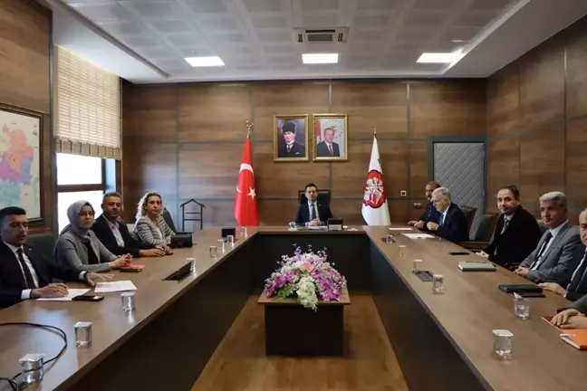 Niğde'de İstihdam ve Mesleki Eğitim Toplantısı Yapıldı