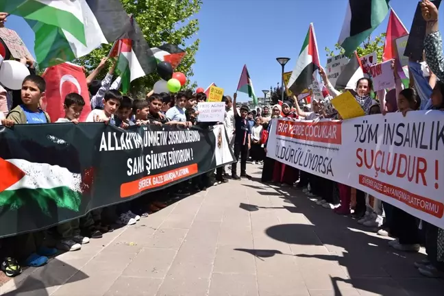 Siverek'te Kadın ve Çocuklardan Gazze'ye Destek Eylemi