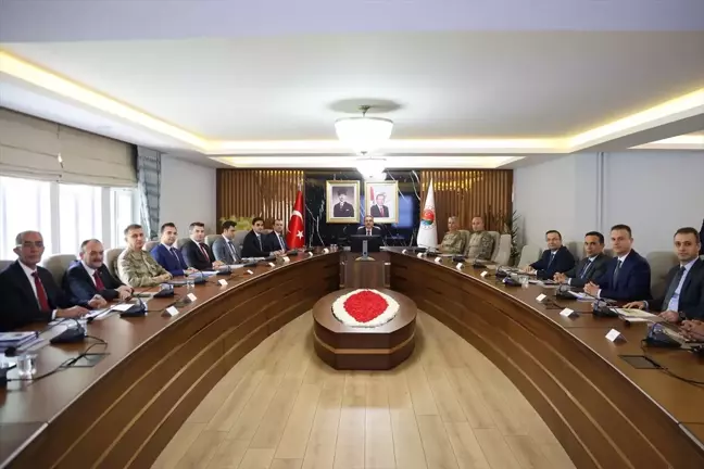 Şırnak'ta Güvenlik ve Asayiş Toplantısı Gerçekleştirildi