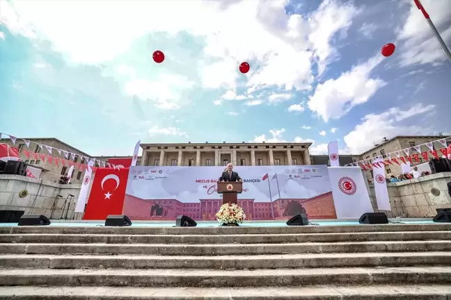 Milli Eğitim Bakanı Tekin'den 23 Nisan Açıklamaları: Gelecek Demokrasiyle Gelecek