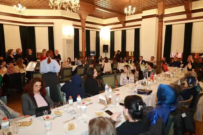 Tokat'ta Duygusal Nağmeler ve Hikayelerle Konser Düzenlendi