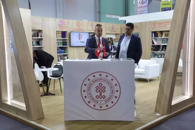 Tunus Uluslararası Kitap Fuarı'ndaki Türkiye Ulusal Standı'nda Türkiye'nin projeleri tanıtıldı