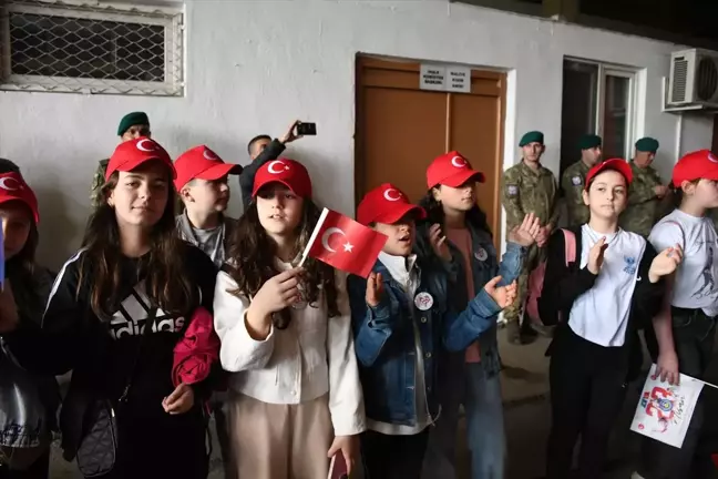 Kosova'da 23 Nisan Çocuk Şenliği Düzenlendi