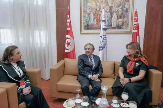 Türk İş Kadınları Tunus'ta İş Forumu Düzenledi