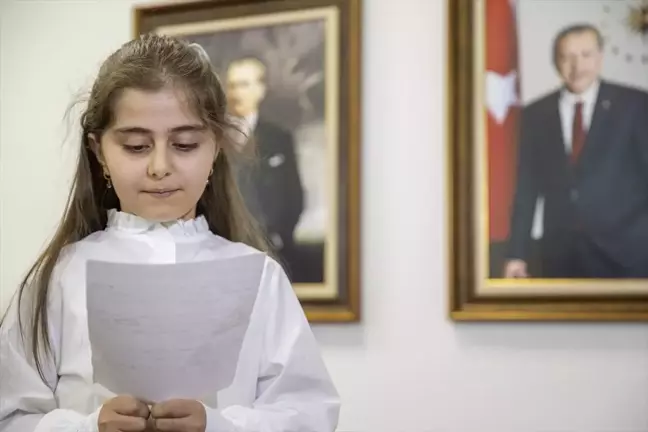 Erbil'de 23 Nisan Coşkusu: Başkonsolos Koltuğu Öğrenciye Devredildi