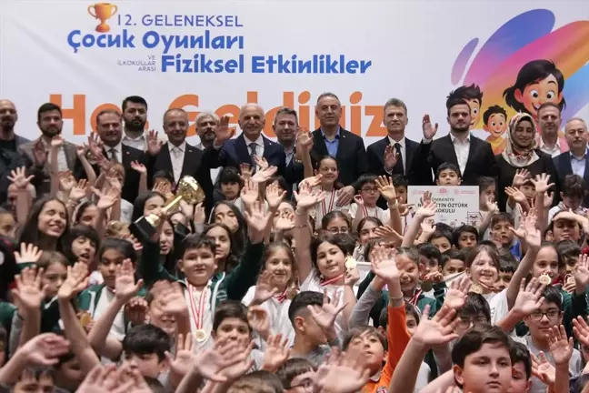 Ümraniye'de Geleneksel Çocuk Oyunları Etkinliği Tamamlandı
