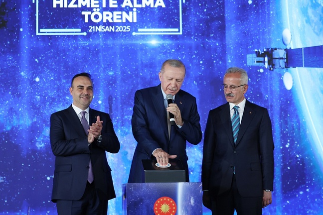 Milli uydu Türksat 6A hizmete alındı! Türkiye artık 11 ülkeden biri konumunda