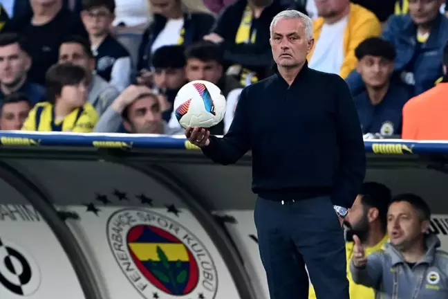Jose Mourinho geleceğiyle ilgili soruya kaçamak yanıt verdi