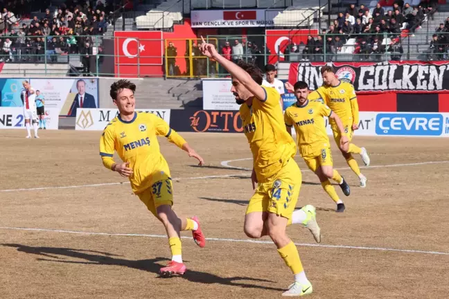 Menemen FK, Vanspor ile Play-Off Öncesi Karşılaşıyor