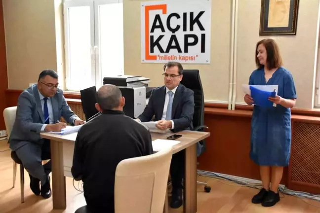 Kaymakam Ali Güldoğan, Açık Kapı'da Vatandaşların Taleplerini Dinledi