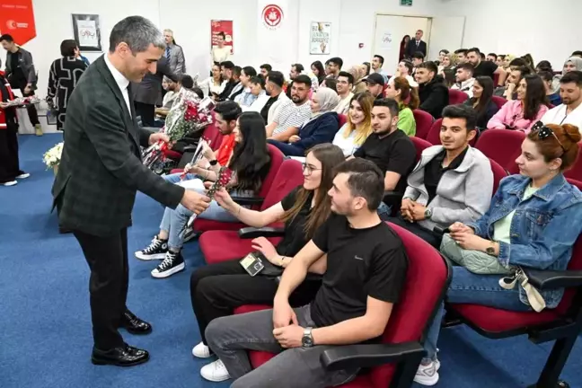 Uşak'ta Evlenecek Gençlere Destek Projesi Eğitimi Başladı