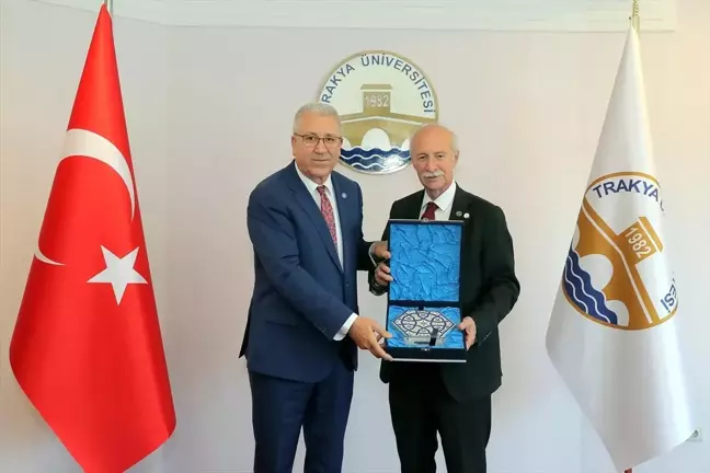 Ege Üniversitesi Rektörü Prof. Dr. Budak, Trakya Üniversitesi Rektörü Hatipler'i Ziyaret Etti