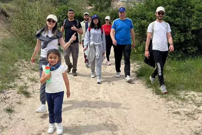 Kapadokya'da 'Sağlık İçin Hareket Et Günü' Yürüyüşü Düzenlendi