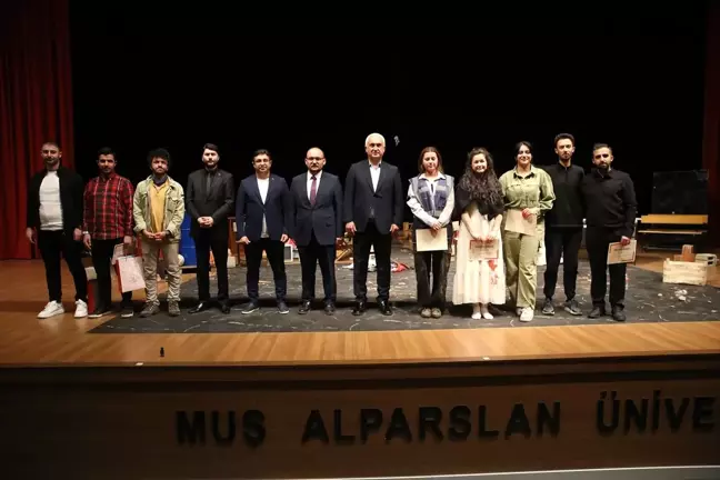 Muş Alparslan Üniversitesi'nde 'Meryem' Tiyatrosu Sahnelendi