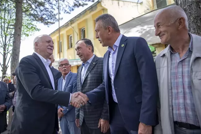 TZOB Başkanı Bayraktar, Bolu'da Çiftçileri Ziyaret Etti